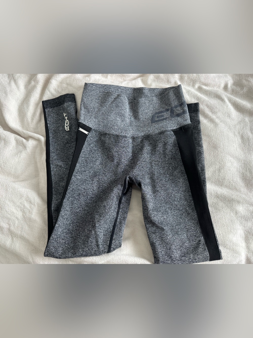 ECHT Gray/Black Scrunched Leggings